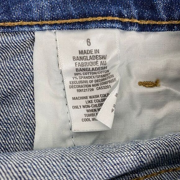 Aeropostale Women's MIDI Roll Cuff Denim Shorts size 6 - Picture 7 of 7